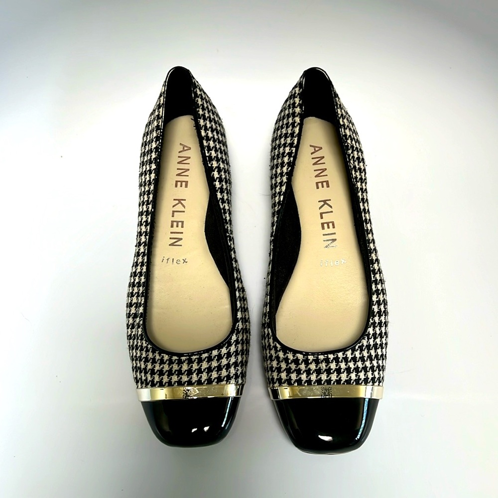 ANNE KLEIN IFLEX WORK SHOES - PLAID WHITE AND BLACK COLOR WOMENS SIZE 8M